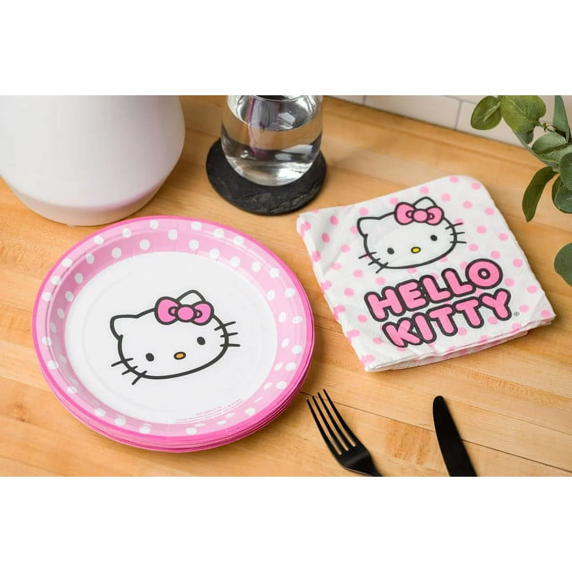 Hello Kitty Paper Napkin & Plate 32-pc Party Pack (Pink Dots)