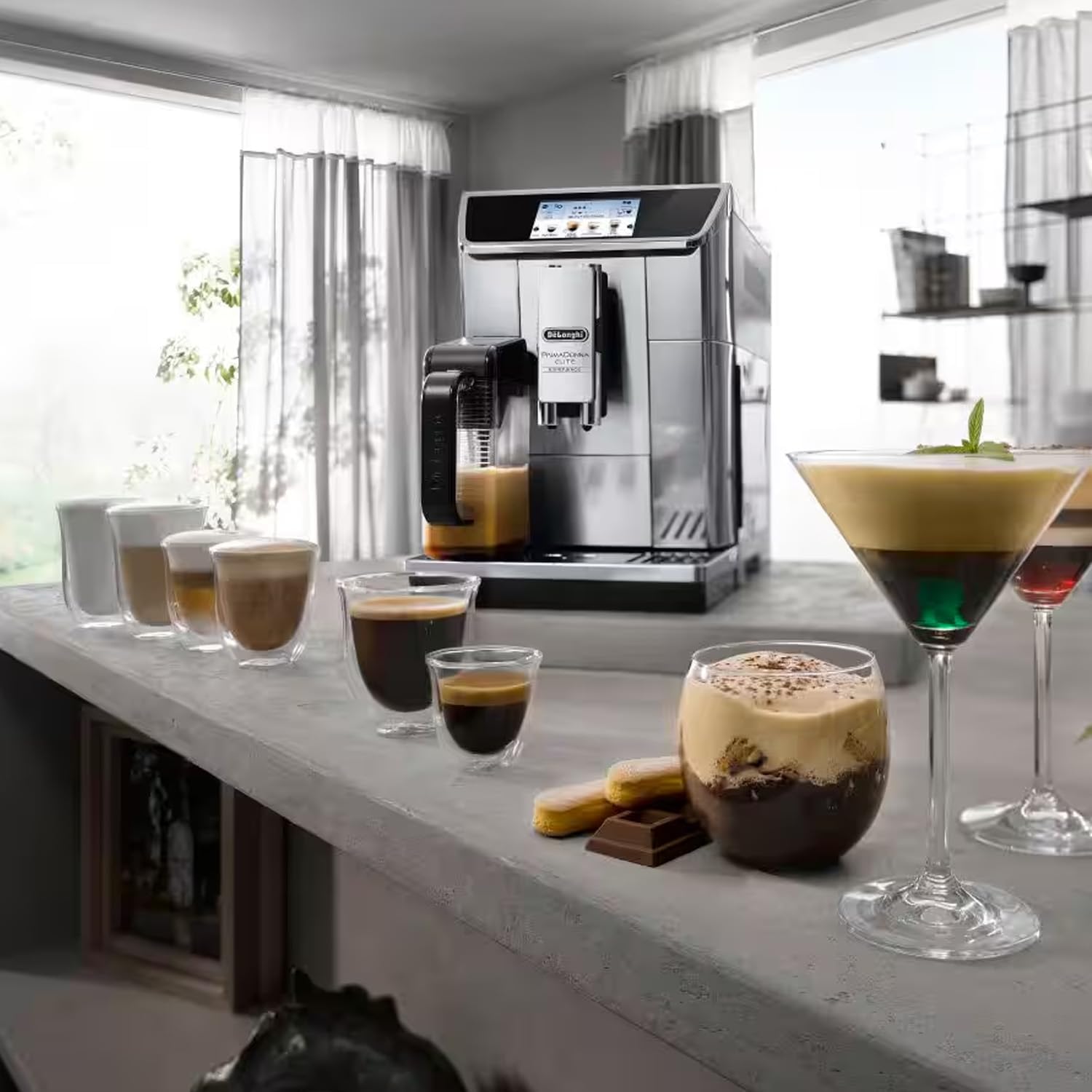 De'Longhi PrimaDonna Elite Experience ECAM650.85.MS, Machine à Café Grain Automatique, Buse vapeur pour Mousser le Lait, Machine à Expresso et Cappuccino, Connectable à L'App, Acier Inoxydable, Métal